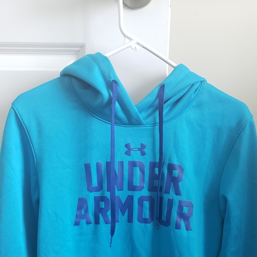 Women's Under Armour Hoodie Size M